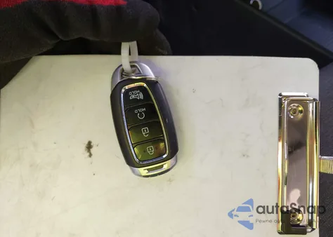 2022 Hyundai Kona Electric Sel from USA, damaged, VIN KM8K23AG3NU152642